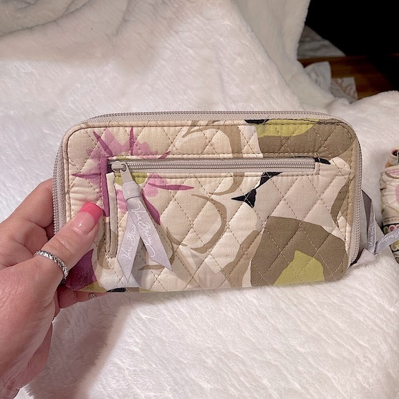 Vera Bradley “Portobello Road bag/wallet - Picture 10 of 16